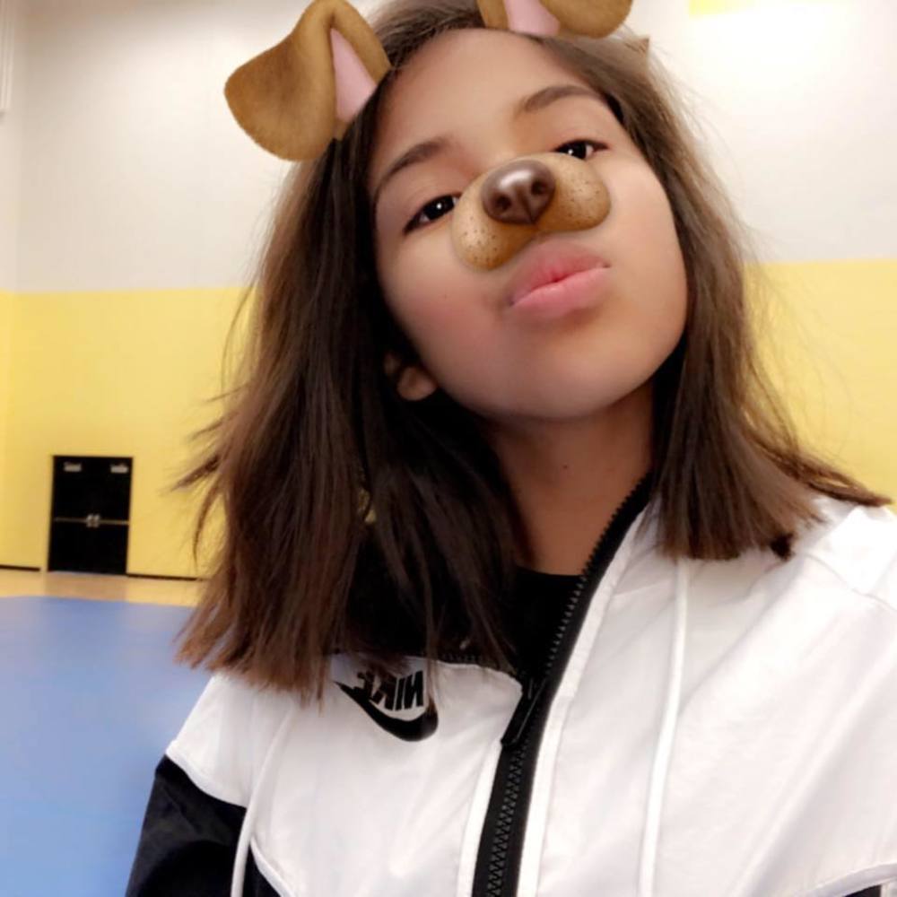 Meet your Posher, Alivia